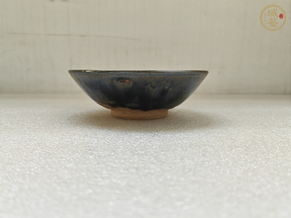 古玩陶瓷磁州窯窯變黑釉茶碗真品鑒賞圖