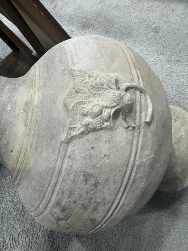 古玩陶瓷鋪首銜環(huán)瓶拍賣,當(dāng)前價(jià)格2000元