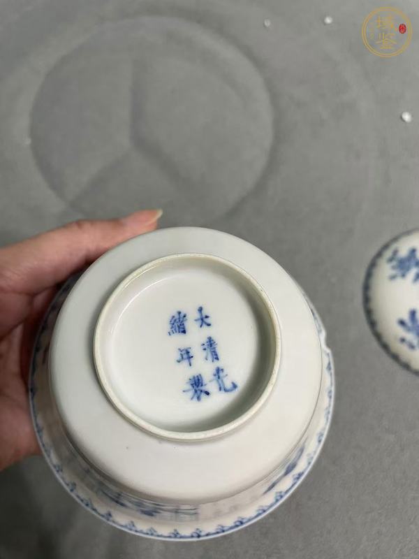 古玩陶瓷青花蓋碗真品鑒賞圖