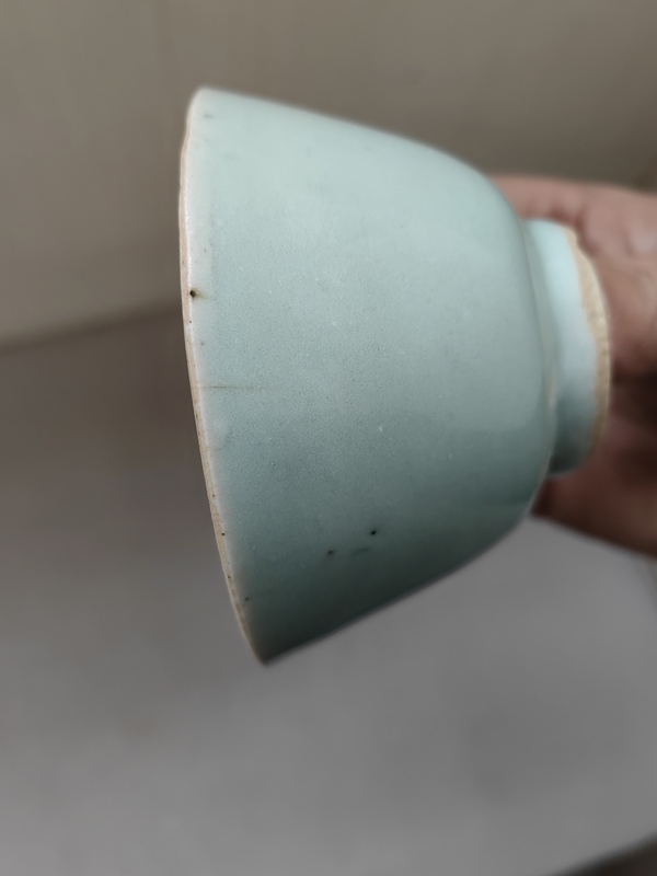 古玩陶瓷豆青釉仰鐘杯拍賣,當前價格550元