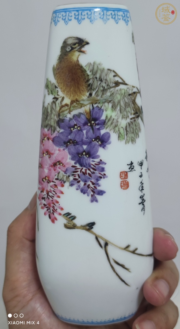 古玩陶瓷粉彩花鳥紋三角花插真品鑒賞圖