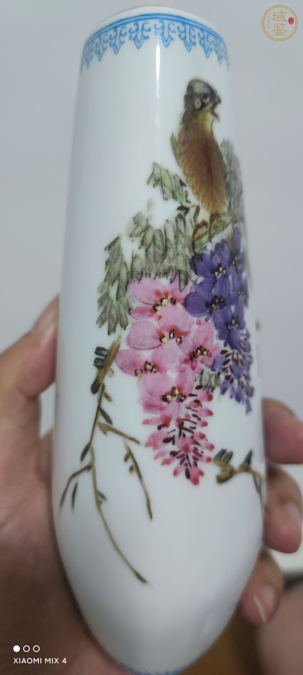 古玩陶瓷粉彩花鳥紋三角花插真品鑒賞圖