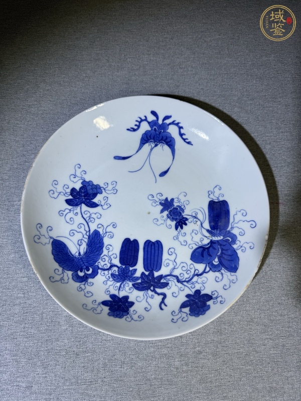 古玩陶瓷瓜蝶連綿青花盤真品鑒賞圖