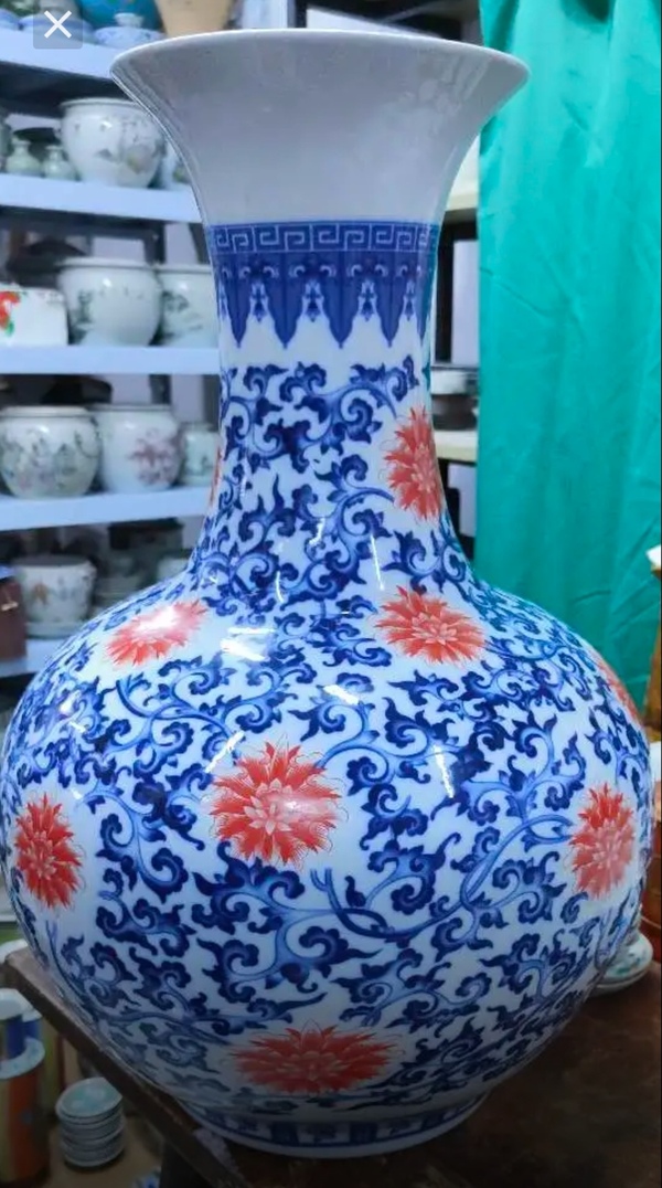 古玩陶瓷青花礬紅花卉紋撇口瓶拍賣,當前價格888元