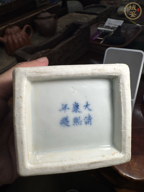 古玩陶瓷人物紋青花瓶真品鑒賞圖