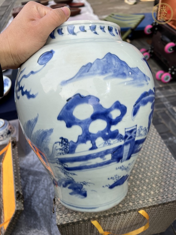 古玩陶瓷芭蕉麒麟紋青花罐真品鑒賞圖