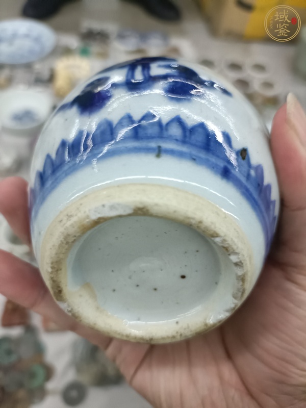 古玩陶瓷花間雜寶紋青花罐真品鑒賞圖