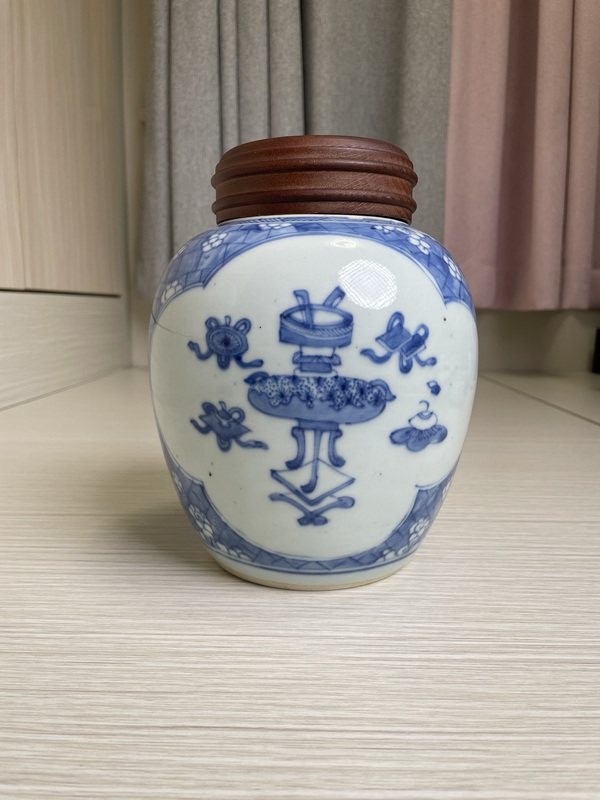 古玩轉(zhuǎn)賣(mài)清康熙 極品青花冰梅博古圖大罐拍賣(mài)，當(dāng)前價(jià)格1088元