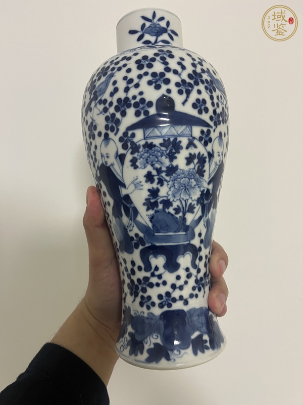 古玩陶瓷青花瓶真品鑒賞圖