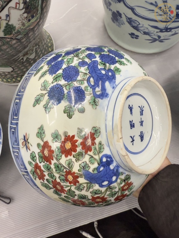 古玩陶瓷龍鳳紋碗真品鑒賞圖