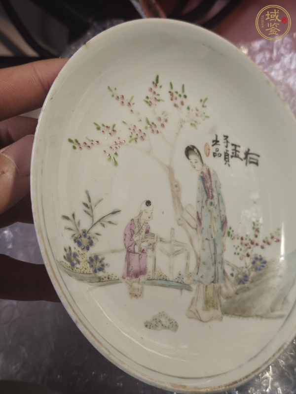 古玩陶瓷民國 桃花美女小盤真品鑒賞圖