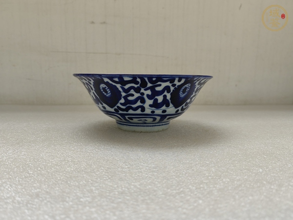 古玩陶瓷青花鳳眼紋茶碗真品鑒賞圖