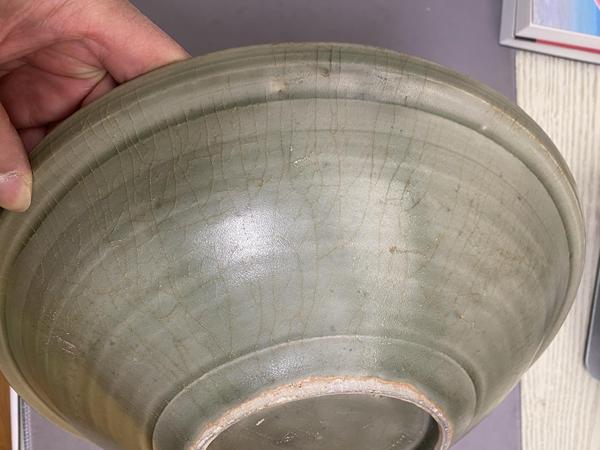 古玩陶瓷龍泉青瓷折沿盤拍賣,當前價格9600元