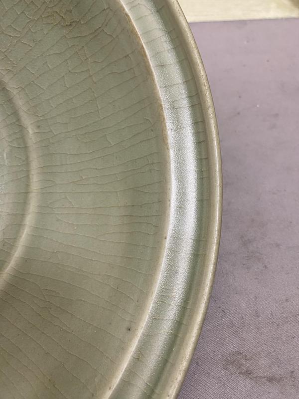 古玩陶瓷龍泉青瓷折沿盤拍賣,當前價格9600元