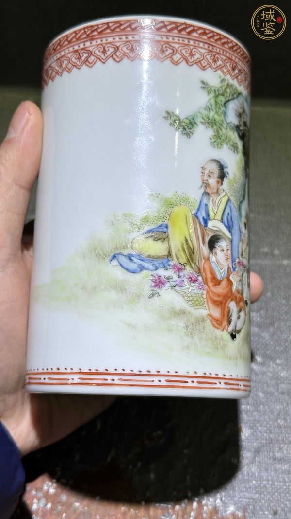 古玩陶瓷民國(guó)新粉彩陶淵明愛菊紋筆筒真品鑒賞圖