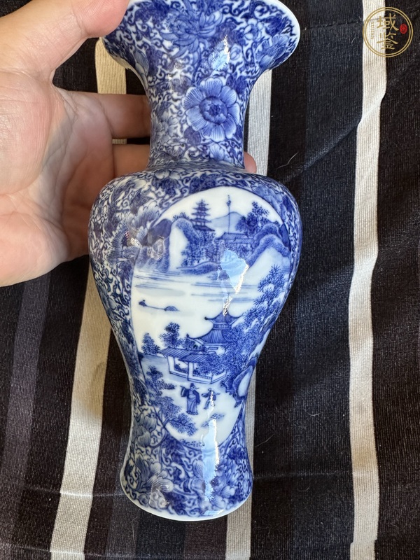 古玩陶瓷青花瓶真品鑒賞圖