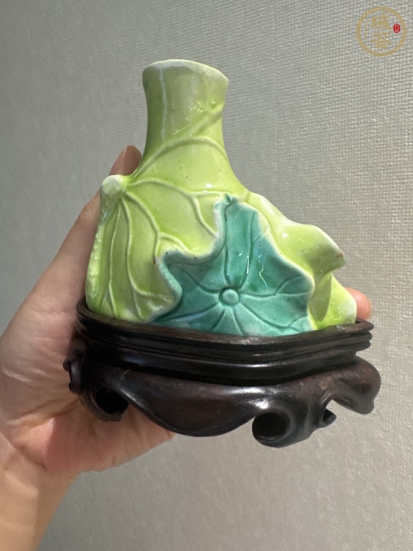 古玩陶瓷粉彩荷葉形筆插 真品鑒賞圖