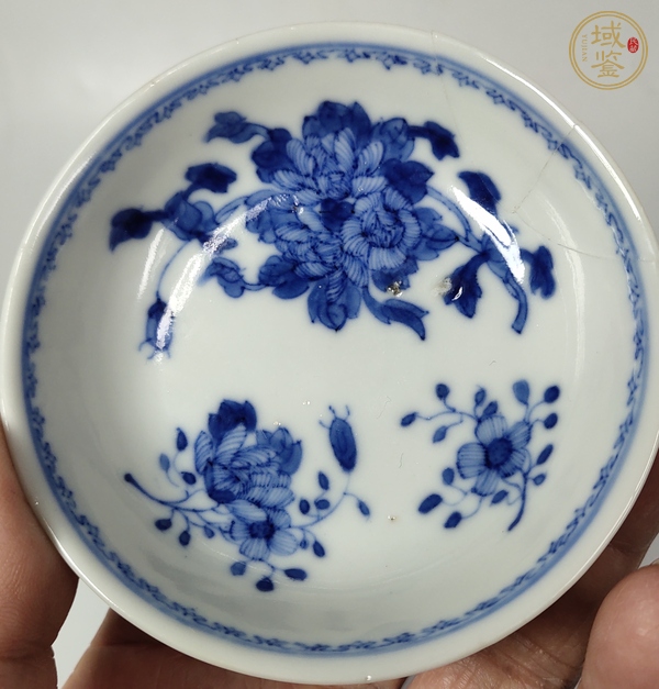 古玩陶瓷青花花卉紋盤真品鑒賞圖