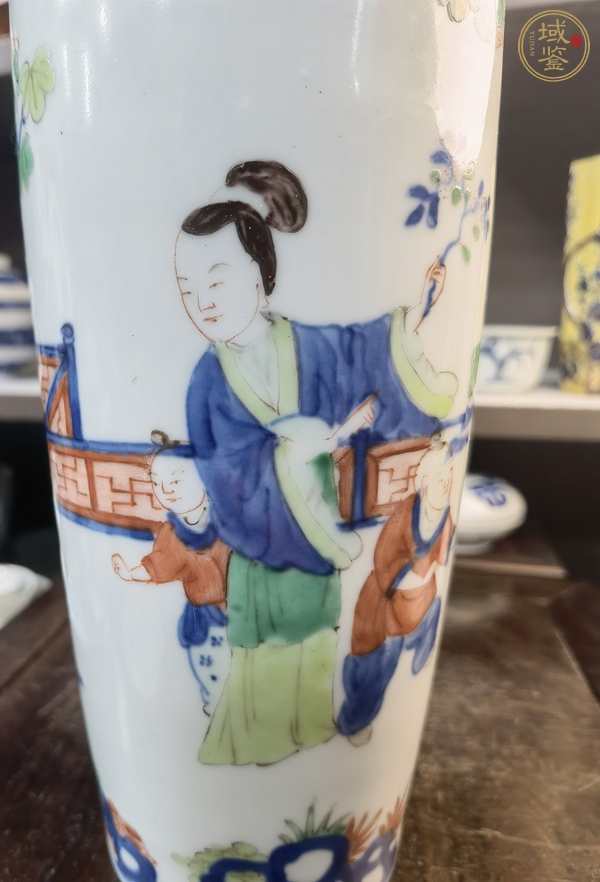 古玩陶瓷青花五彩瓶真品鑒賞圖