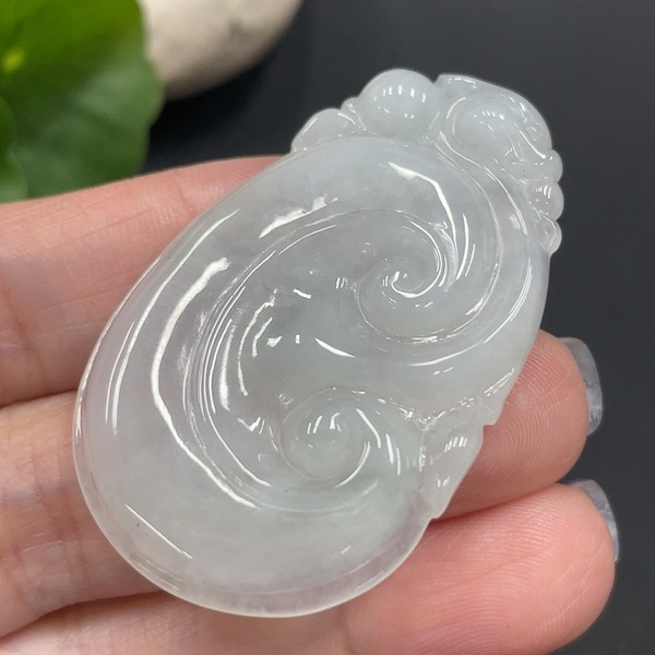 古玩玉器103天然翡翠如意題材掛件拍賣,當前價格380元