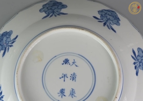 古玩陶瓷青花盤真品鑒賞圖