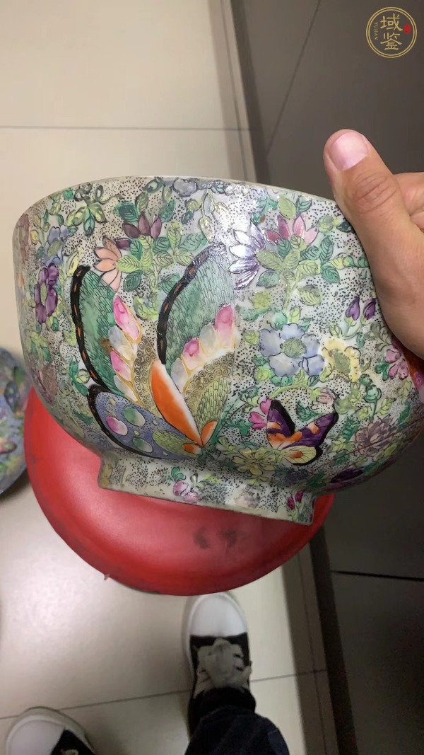 古玩陶瓷粉彩花卉紋大碗真品鑒賞圖