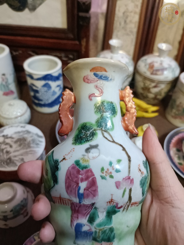 古玩陶瓷粉彩壁瓶真品鑒賞圖