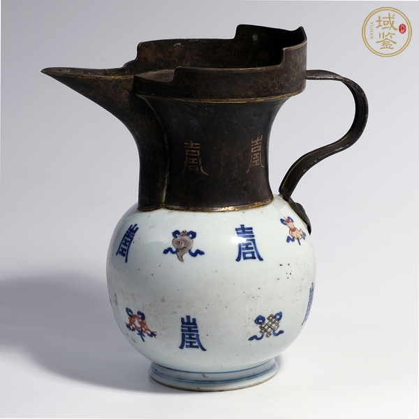 古玩陶瓷青花五彩八寶壽字紋僧帽壺真品鑒賞圖