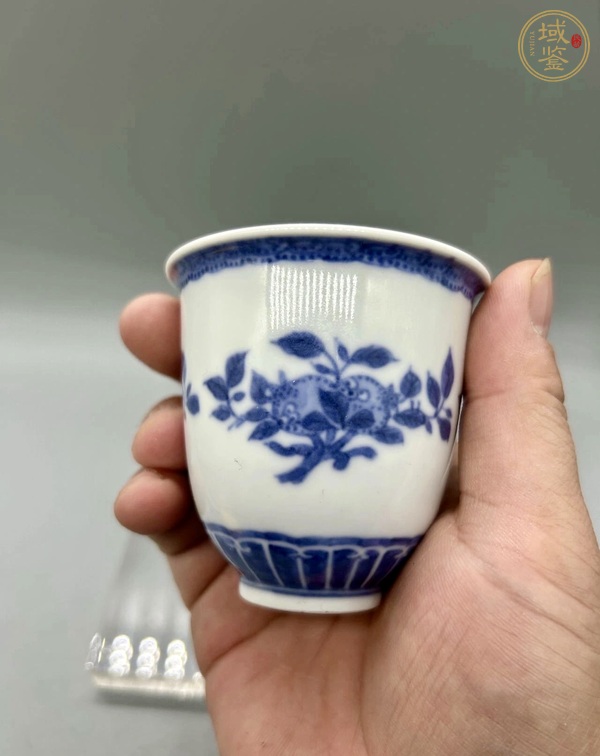 古玩陶瓷青花三多紋鈴鐺杯真品鑒賞圖