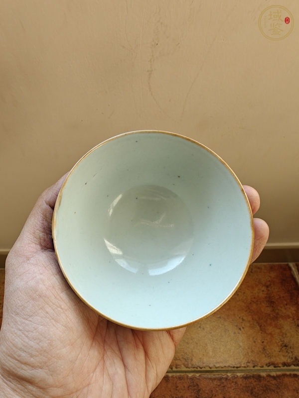 古玩陶瓷霽藍(lán)釉茶圓真品鑒賞圖