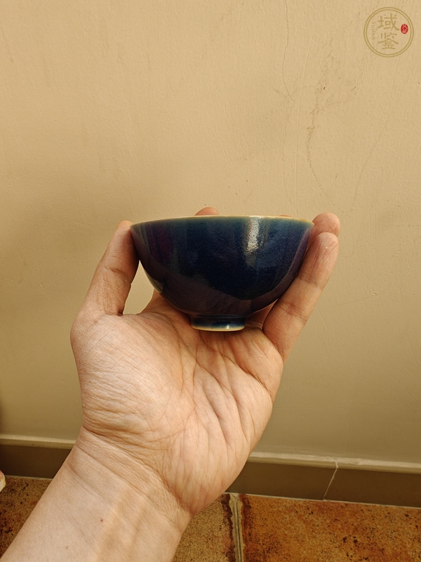 古玩陶瓷霽藍(lán)釉茶圓真品鑒賞圖