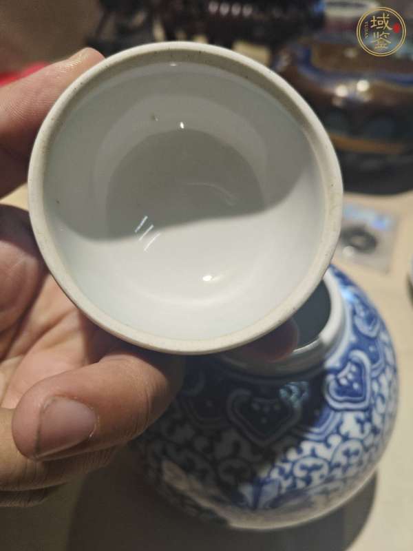 古玩陶瓷青花纏枝花蓋罐真品鑒賞圖