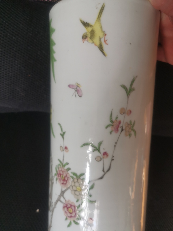 古玩轉賣民國粉彩柳葉黃鶯帽筒拍賣，當前價格0元