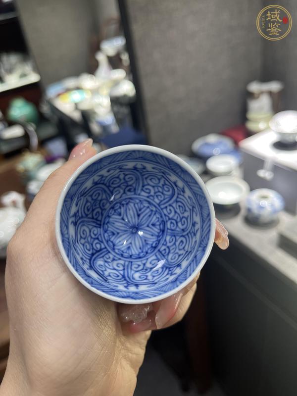 古玩陶瓷日本江戶青花花卉紋雞心杯真品鑒賞圖