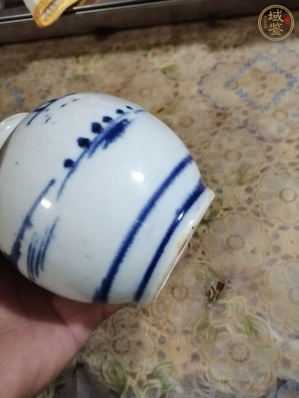 古玩陶瓷山水紋青花瓶真品鑒賞圖