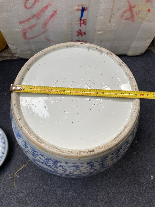 古玩陶瓷纏枝花囍字紋蓋罐真品鑒賞圖
