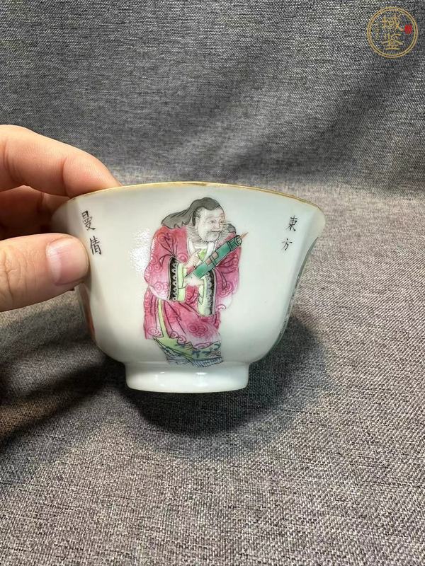 古玩陶瓷粉彩無(wú)雙譜八方茶碗真品鑒賞圖