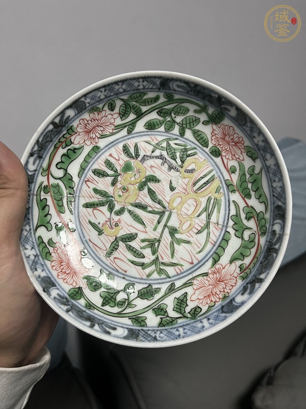 古玩陶瓷青花五彩盤真品鑒賞圖