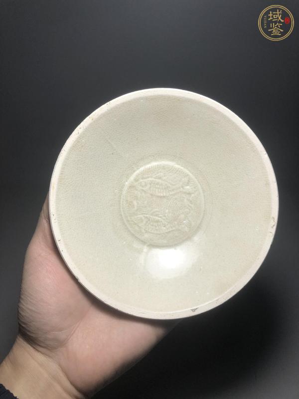 古玩陶瓷青白釉雙魚(yú)出筋面包碗真品鑒賞圖