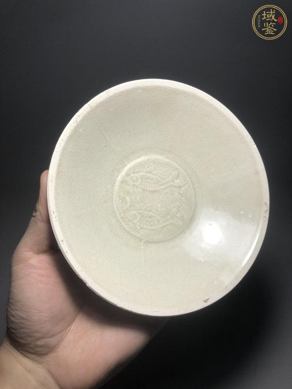 古玩陶瓷青白釉雙魚(yú)出筋面包碗真品鑒賞圖