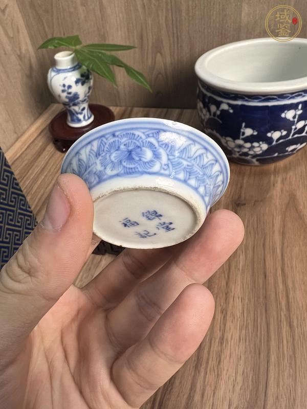 古玩陶瓷青花馬蹄杯真品鑒賞圖