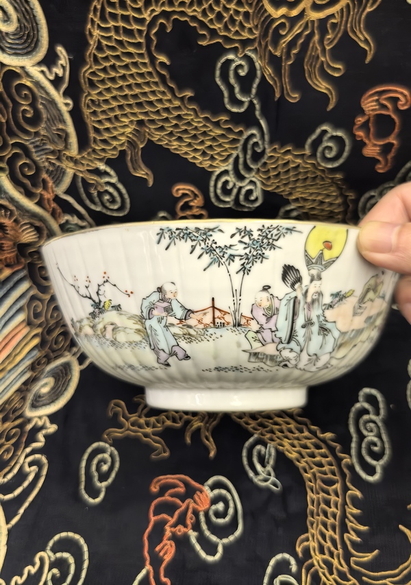 古玩陶瓷清晚期(余鴻賓)淺絳彩瓜棱大碗拍賣,當前價格11888元