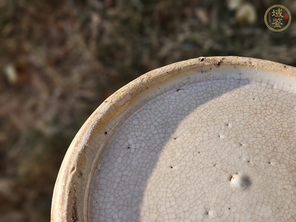 古玩陶瓷哥釉青花馬刀人物雙耳瓶真品鑒賞圖