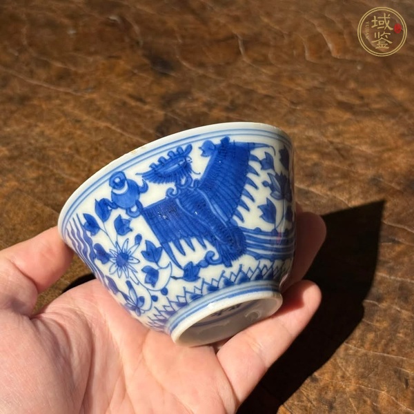 古玩陶瓷青花鸞鳳和鳴紋茶碗真品鑒賞圖