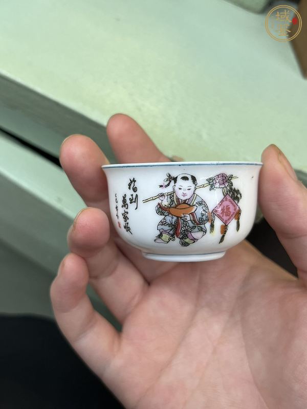 古玩陶瓷人物杯真品鑒賞圖