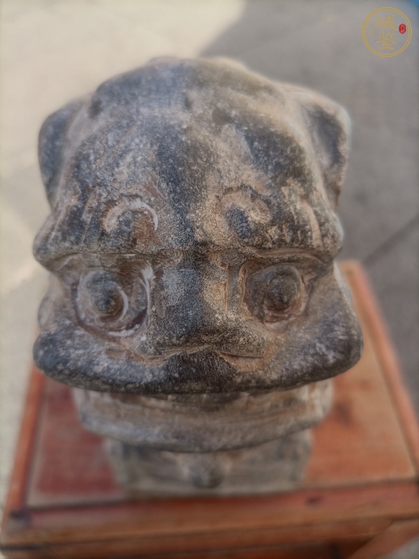 古玩雜項(xiàng)案臺(tái)獅子真品鑒賞圖