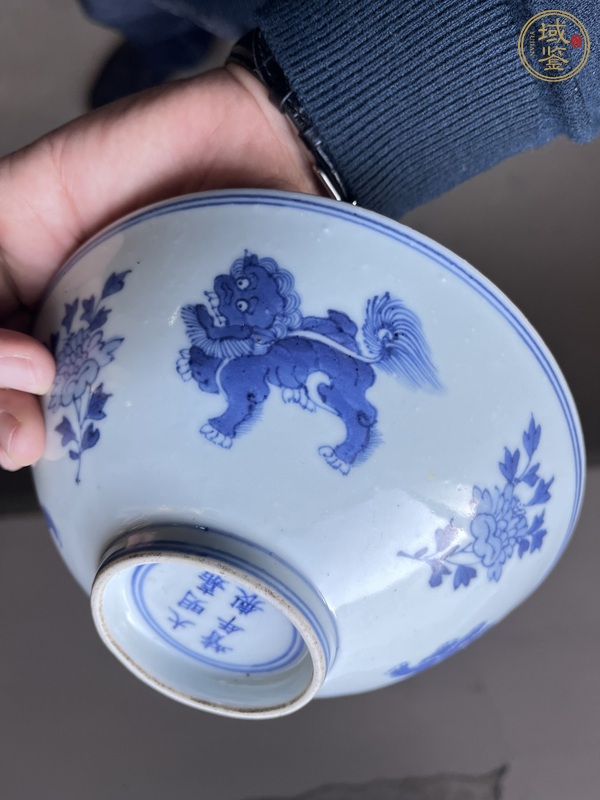 古玩陶瓷青花獅子碗真品鑒賞圖