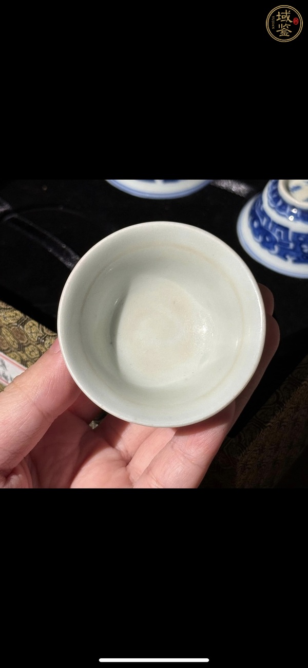 古玩陶瓷青花夔龍紋茶碗真品鑒賞圖