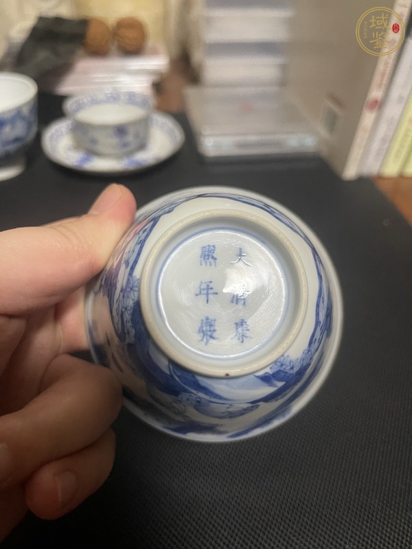 古玩陶瓷人物紋青花杯真品鑒賞圖