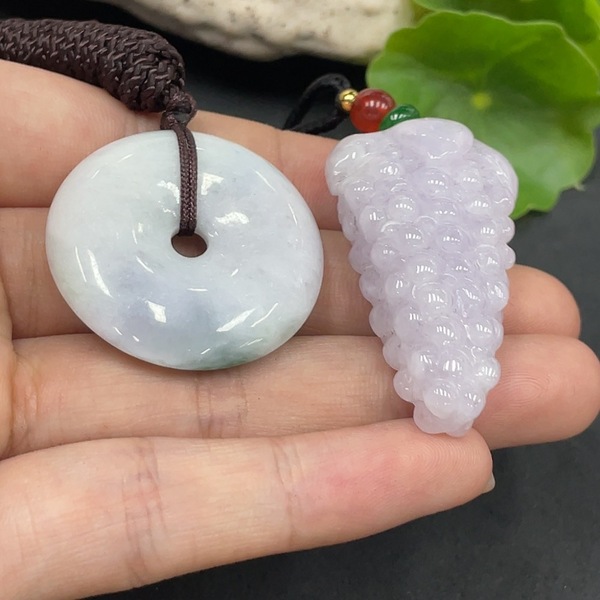 古玩玉器149天然翡翠掛墜兩件一手走拍賣,當前價格260元